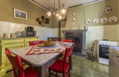 Collegnago Villa | Orazio Liberty House, Fivizzano, Wifi And Jacuzzi
