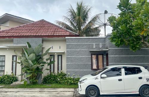 Wonosobo Hotel | OWK Homestay Syariah Mitra RedDoorz Wonosobo