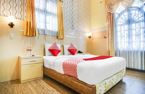 Tanjung Balai Hotel | OYO 1140 Hotel Tresya Tanjung Balai