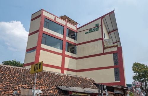 Cigadung Hotel | OYO 1360 Bumi Makhraja Syariah