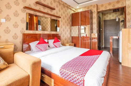 Cileunyi Hotel | OYO 1405 Easton Park Residence