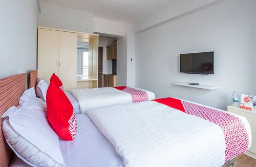 Cileunyi Hotel | OYO 1405 Easton Park Residence