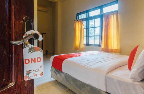 Ambon Hotel | OYO 2269 Hotel Astika