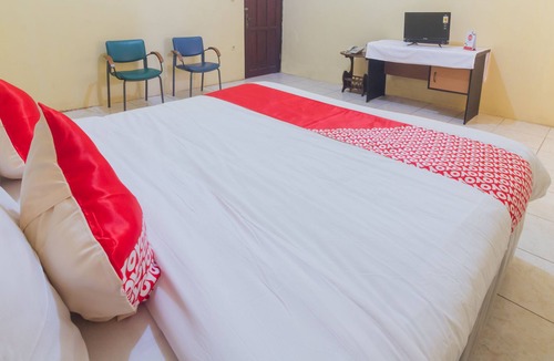 Ambon Hotel | OYO 2269 Hotel Astika