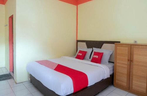 Simanindo Hotel | OYO 2901 Kings Guest House
