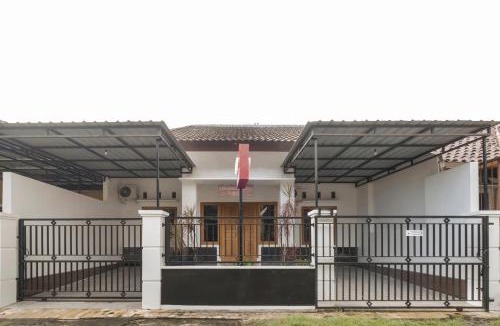 Central Yogyakarta Hotel | OYO 3267 Omah Suryo