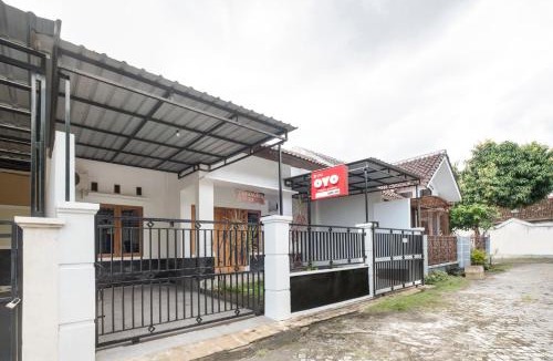 Central Yogyakarta Hotel | OYO 3267 Omah Suryo
