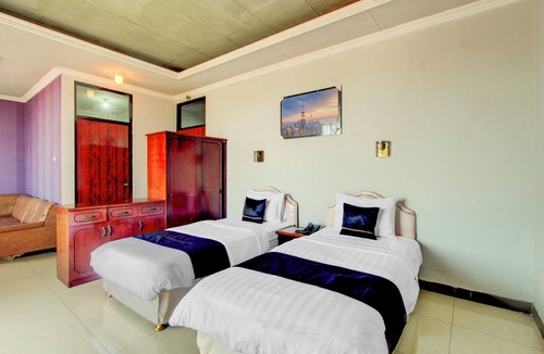 Pekalongan Hotel | OYO 3934 Hotel Istana