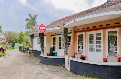 Cipanas Hotel | OYO 90197 Villa Bangau Ciloto