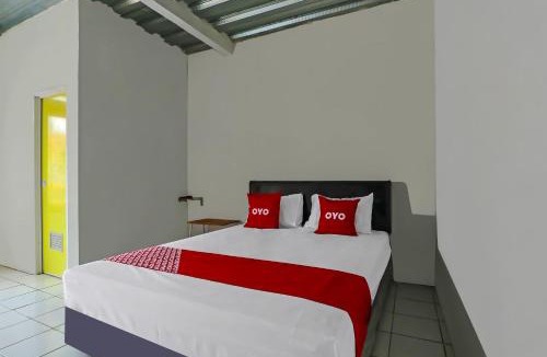 Garut Hotel | OYO 90809 Homestay Black Pink Merah Jambu Syariah