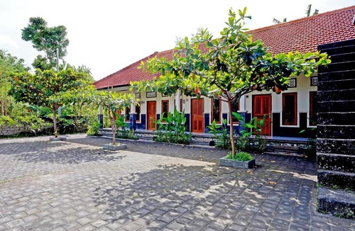 Mumbul Hotel | OYO 90860 Tunjung Sari 8