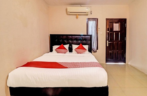 Jambi Hotel | OYO 91022 STeZe Homestay Syariah