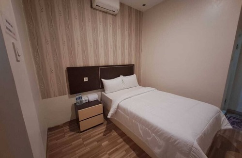 Bandar Lampung Hotel | OYO 92944 Luna Guest House