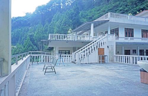 Ciloto Hotel | OYO 92966 Villa Bukit Awan