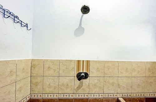 Mojokerto Hotel | OYO 93422 Villa Tirto