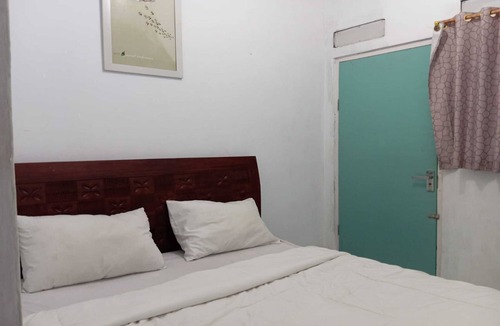 Rajabasa Hotel | OYO 93631 Eltsania Exclusive Homestay Syariah