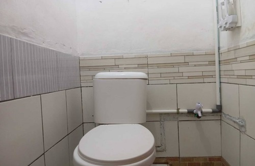 Rajabasa Hotel | OYO 93631 Eltsania Exclusive Homestay Syariah