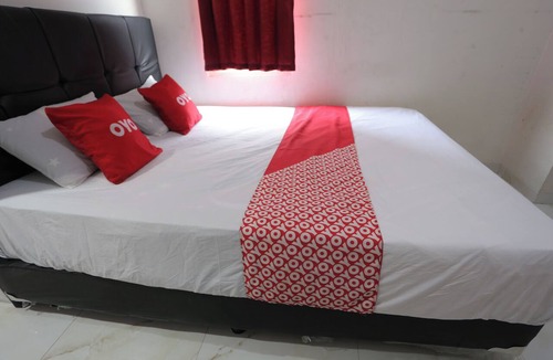Depok Hotel | OYO 93948 Bunda Rachma Rooms