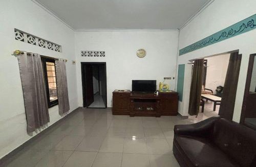 Tegalrejo Hotel | OYO 95050 Penginapan Sekarsari Syariah