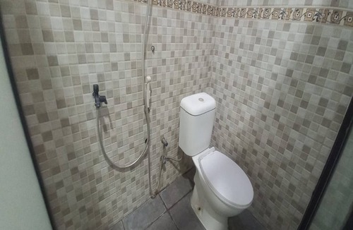 Banaran Hotel | OYO 95060 Ahzafani Homestay Syariah