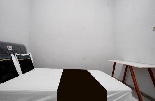 Tosari Hotel | OYO 95293 Citra Homestay Syariah