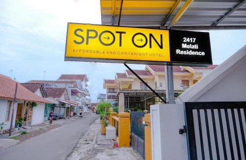 Blitar Hotel | OYO Life 2417 Melati Residence