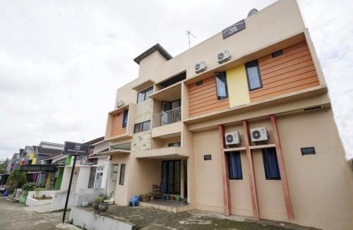 Sukarami Hotel | OYO Life 2874 Berlian Residence