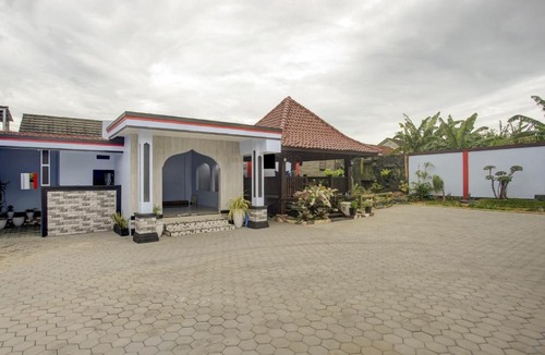 Rajabasa Hotel | OYO Life 3982 Azka Homestay Syariah