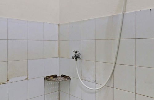 Bandung Hotel | OYO Life 92685 Kost Arimbi
