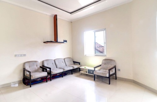 Jambi Hotel | OYO Life 92707 D-akomiba Residence