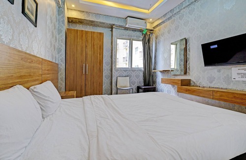 Bandung Hotel | OYO Life 93103 Apartement Gateway Cicadas By Fikri Room