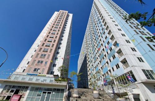 Karawang Hotel | OYO Life 93106 Apartement Grand Sentraland By Andi