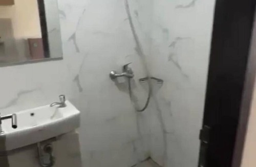 Pinang Hotel | OYO Life 93164 Pacific Alam Sutra