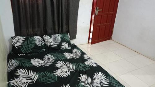 Blitar Hotel | OYO Life 93712 Vanda Family