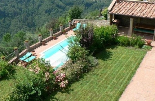 Lugliano Apartment | Palazzo D'arcato by PosarelliVillas