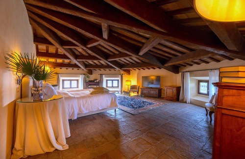 Montegridolfo Hotel | Palazzo Viviani Castello di Montegridolfo