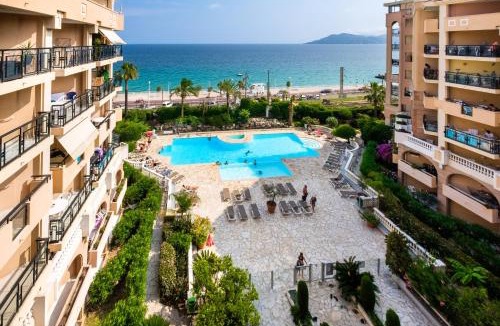 Cannes La Bocca Apartment | Palme d'or