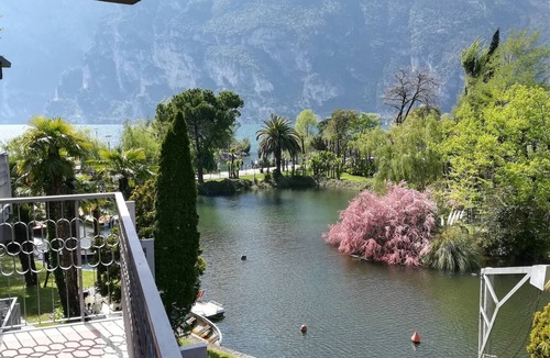 Riva del Garda Apartment | Panorama Lake View - BEACH APARTMENT ~ THE ORIGINAL