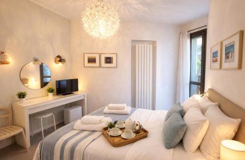 Massino Visconti Apartment | Panoramic Lake View Private Garden & Relaxation