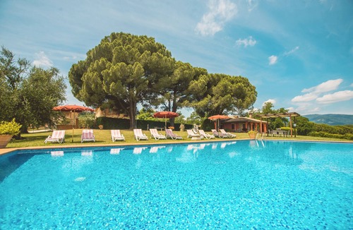 Montecarlo Villa | Panoramic Tuscan villa with infinity pool, exclusive use, private garden