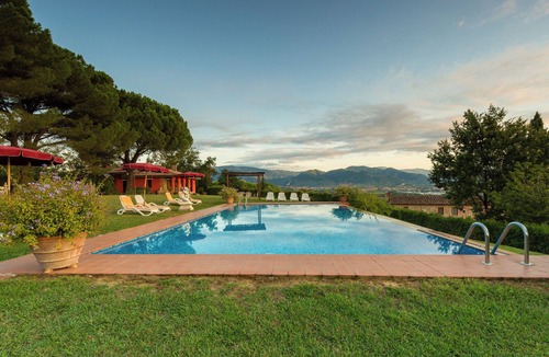 Montecarlo Villa | Panoramic Tuscan villa with infinity pool, exclusive use, private garden