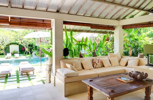 Batubelig Villa | PARADISE ON EARTH! 4BR Villa - Located perfectly in Batu Belig!