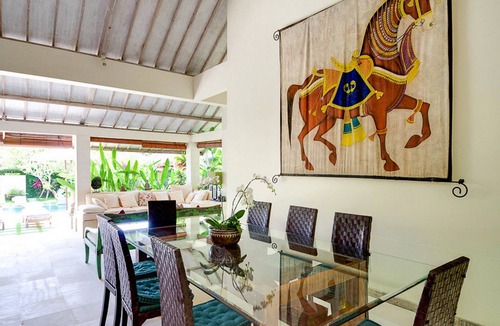 Batubelig Villa | PARADISE ON EARTH! 4BR Villa - Located perfectly in Batu Belig!