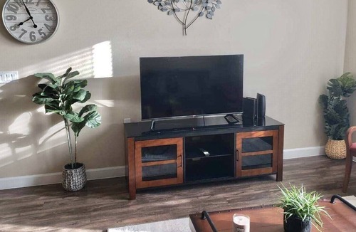 Ocoee Apartment | Peaceful 1 bedroom with amenities, 20-mins from parks