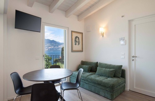Brenzone sul Garda Apartment | Pèler Apartment: Modern Elegance, Stunning Views and Comfort in Brenzone