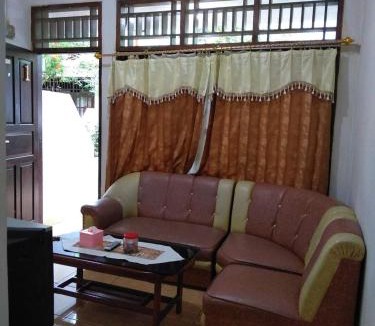 Waisai Hotel | Penginapan Najwa Indah