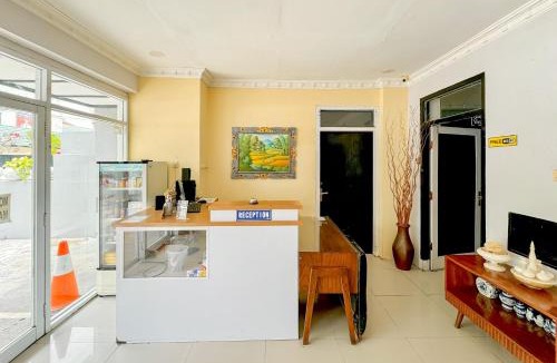 Klaten Selatan Hotel | Perdana Kasih Hotel Pemuda Klaten Mitra RedDoorz