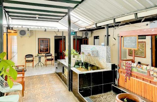 Klaten Selatan Hotel | Perdana Kasih Hotel Pemuda Klaten Mitra RedDoorz
