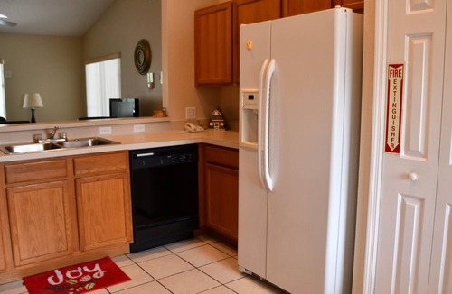 Thousand Oaks House | Perfect Family Villa with Private Pool and featured Gameroom minutes away from Disney!