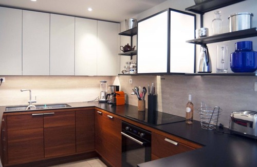 Jean-Medecin Apartment | Perfect location in Carre d’Or, with terraces in two directions.